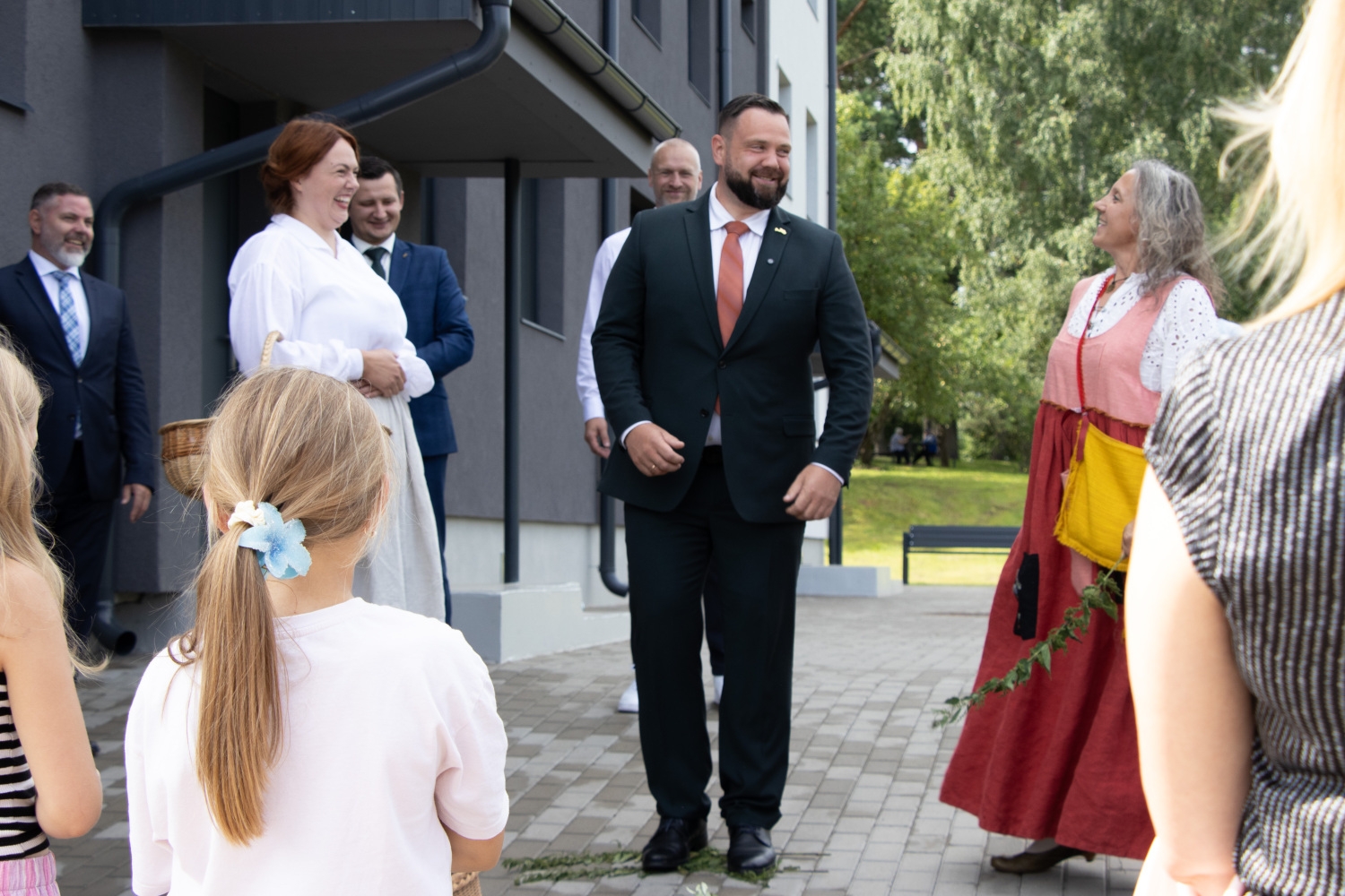 Zemas īres maksas dzīvojamā māja Ezera ielā 6, Sēmē