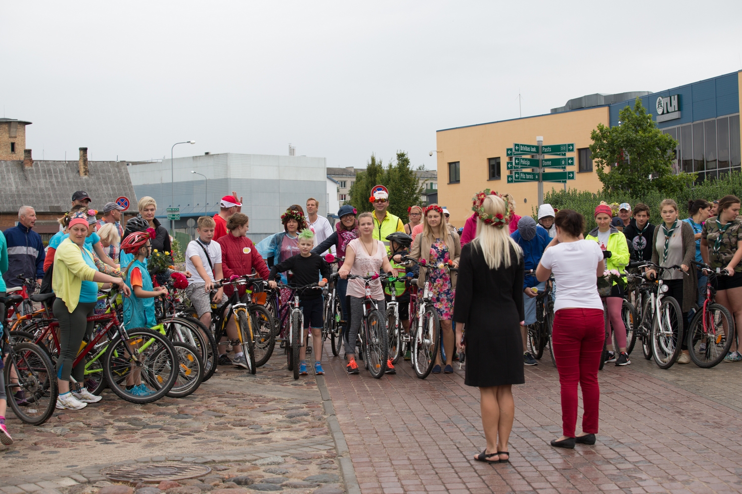 Velobrauciens "Ar rozēm pa Tukumu"