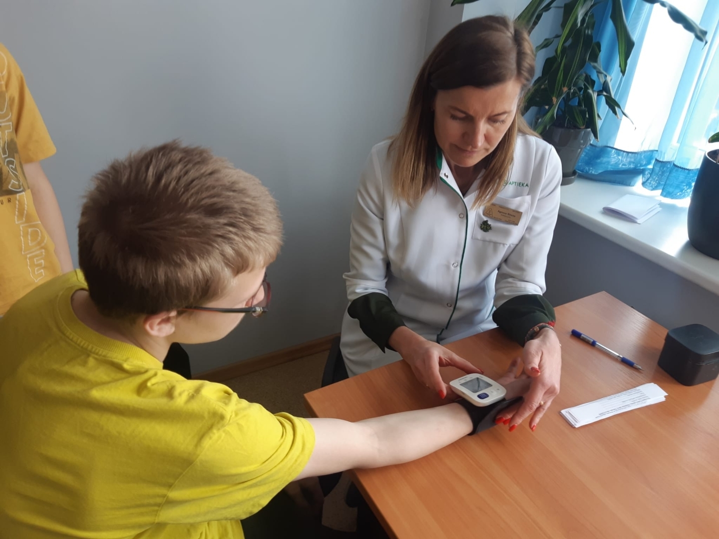 Tukuma jaunieši iepazīst uzņēmumus atvērto durvju dienā