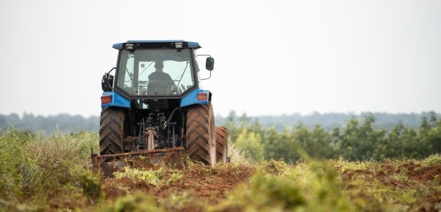 Traktortehnikas apskate