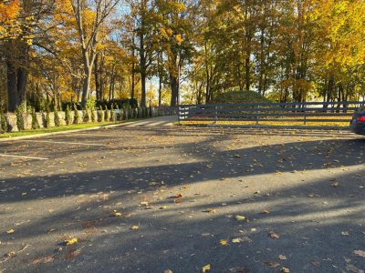 Stāvlaukums pie Engures kapsētas