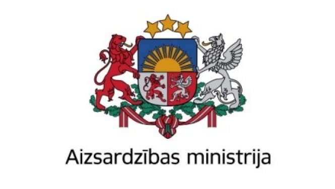 Aizsardzības nozares vadība aicina iedzīvotājus Lāčplēša dienā iedegt svecītes māju logos