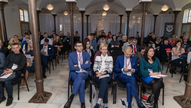 Kurzemes biznesa forumā Tukumā meklē risinājumus darbaspēka trūkumam