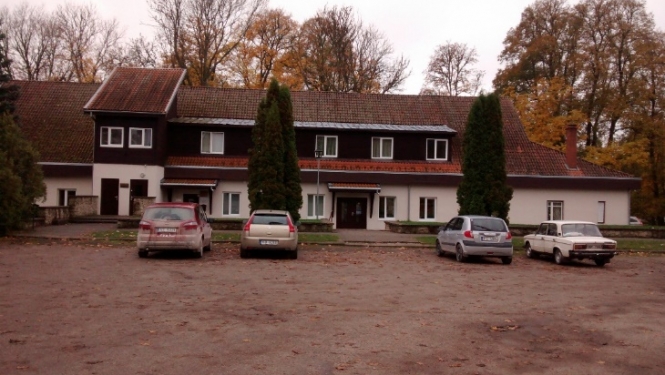 Darbu turpina SIA “K. Zariņas zobārstniecība” zobārste Kristīne Zariņa Pūrē