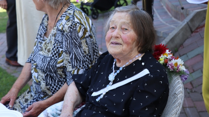 Simtgadniece Amālija Vera Strupe