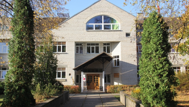 Tumes skola