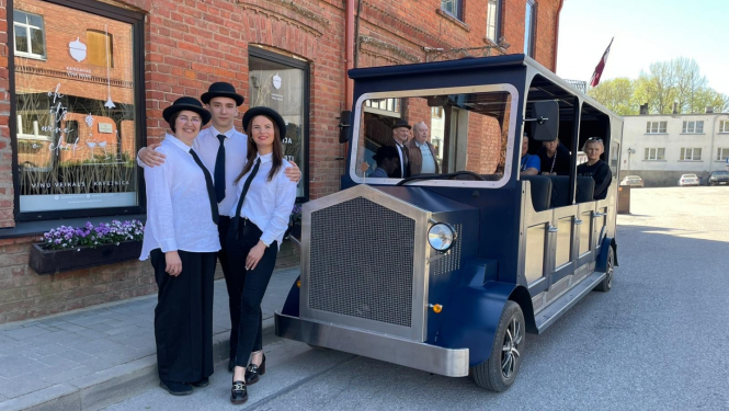 Kandavas tūrisma jaunums- Kandavas Retro auto “Zīle”