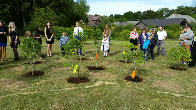 Šoreiz ceriņi – Džūkstes pasakām tic