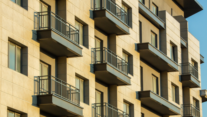 Daudzdzīvokļu dzīvojamā māja