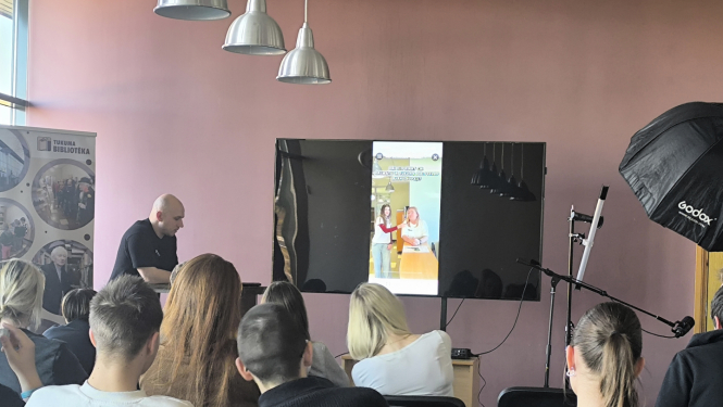 Jaunieši digitālā satura veidošanas procesā