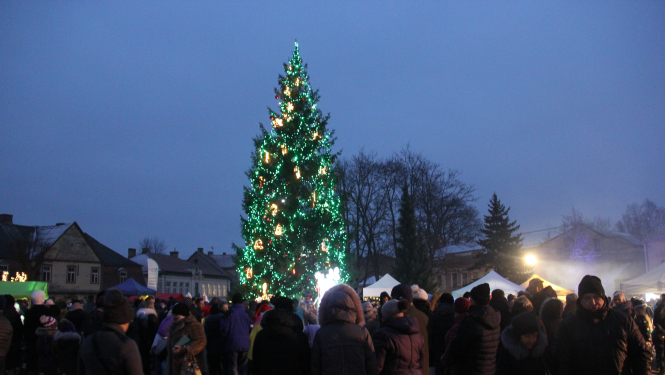 Sācies svētku gaidīšanas laiks!