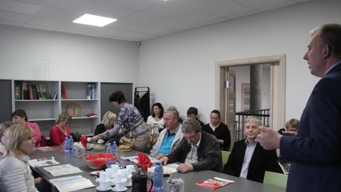 TUKUMA NOVADA DOMĒ VIESOJAS KOLĒĢI NO IGAUNIJAS