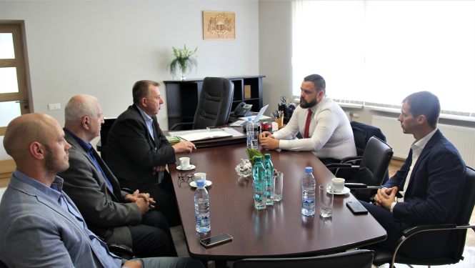 Tukumā viesojas Tautsaimniecības, agrārās, vides un reģionālās politikas komisijas vadītājs