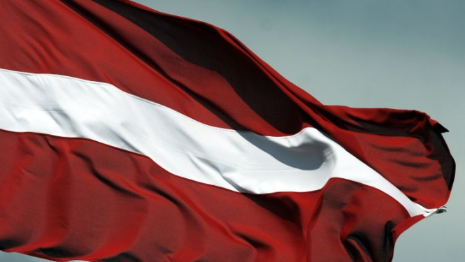 Par karoga pacelšanu PIlsētas svētku laikā