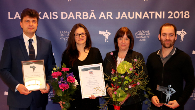 Tukuma MJIC saņem balvu "Labākais darbā ar jaunatni 2018"
