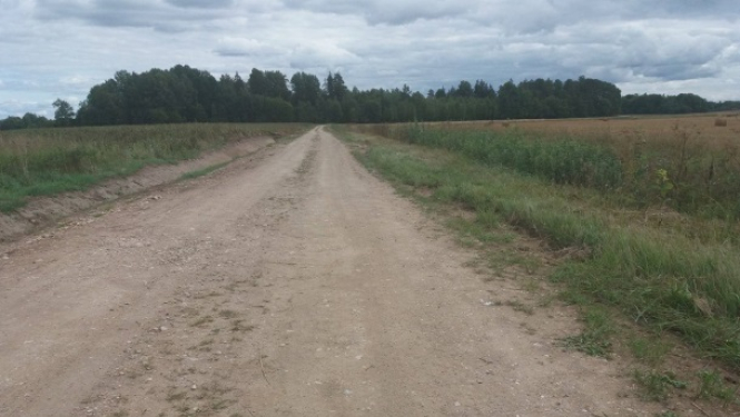 Uzsākti pārbūves darbi pašvaldības autoceļu posmos Irlavas un Lestenes pagastā