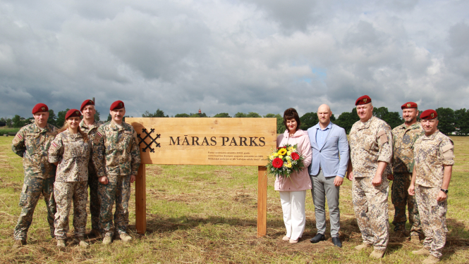 Svinīgi atklāts topošais parks Slampē – “Māras parks”
