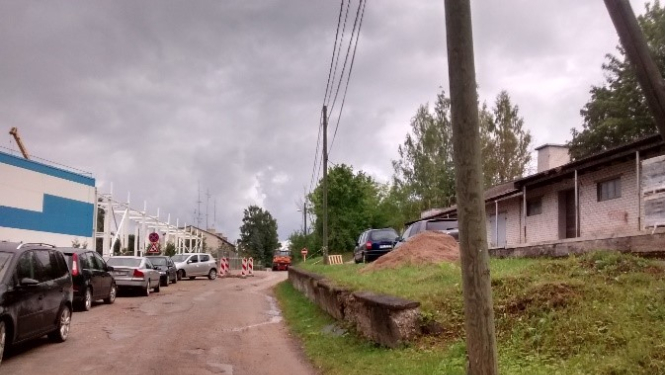 Parakstīta vienošanās par Slocenes ielas pārbūvi