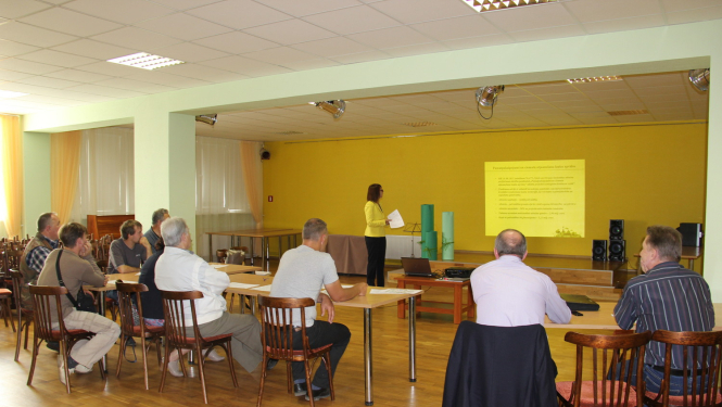 NOTIKUŠAS APSPRIEDES AR VIETĒJIEM UZŅĒMĒJIEM PAR PAŠVALDĪBAS AUTOCEĻU PĀRBŪVI TUKUMA NOVADA PAGASTU TERITORIJĀS