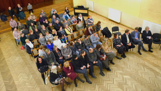 Vānes un Zemītes pagastos diskutē par skolu nākotni