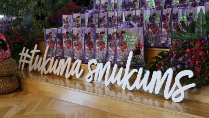 Uzraksts "Tukuma smukums"