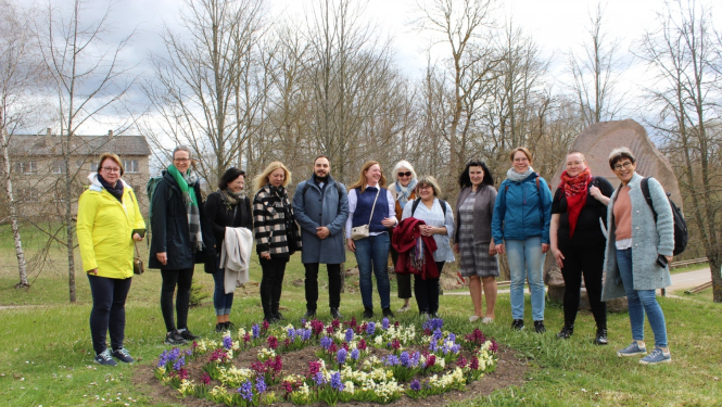 Biedriba kamenes Jaunpils