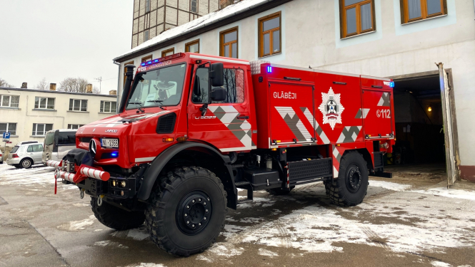 VUGD Kandavas postenis saņem jaunu specializēto transportlīdzekli