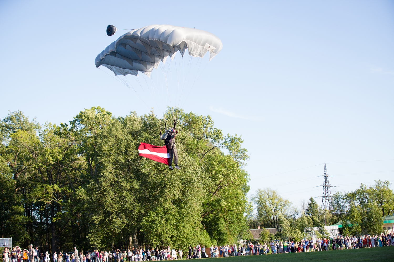 Aviošovs Tukumā