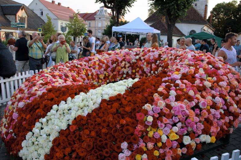 Rožu svētku 2018 sestdiena - bilžu kaleidoskops