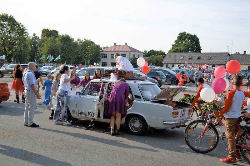 Rožu svētku 2018 sestdiena - bilžu kaleidoskops