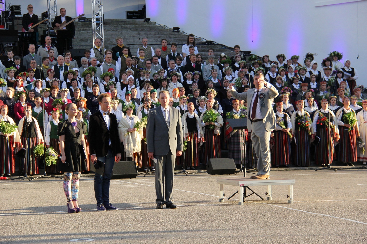 VIII Ziemeļu un Baltijas valstu Dziesmu svētku ieskaņu koncerts Durbes estrādē