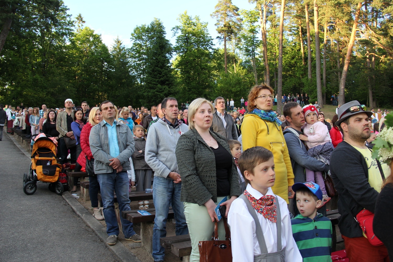 VIII Ziemeļu un Baltijas valstu Dziesmu svētku ieskaņu koncerts Durbes estrādē