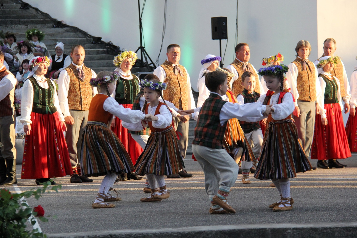 VIII Ziemeļu un Baltijas valstu Dziesmu svētku ieskaņu koncerts Durbes estrādē