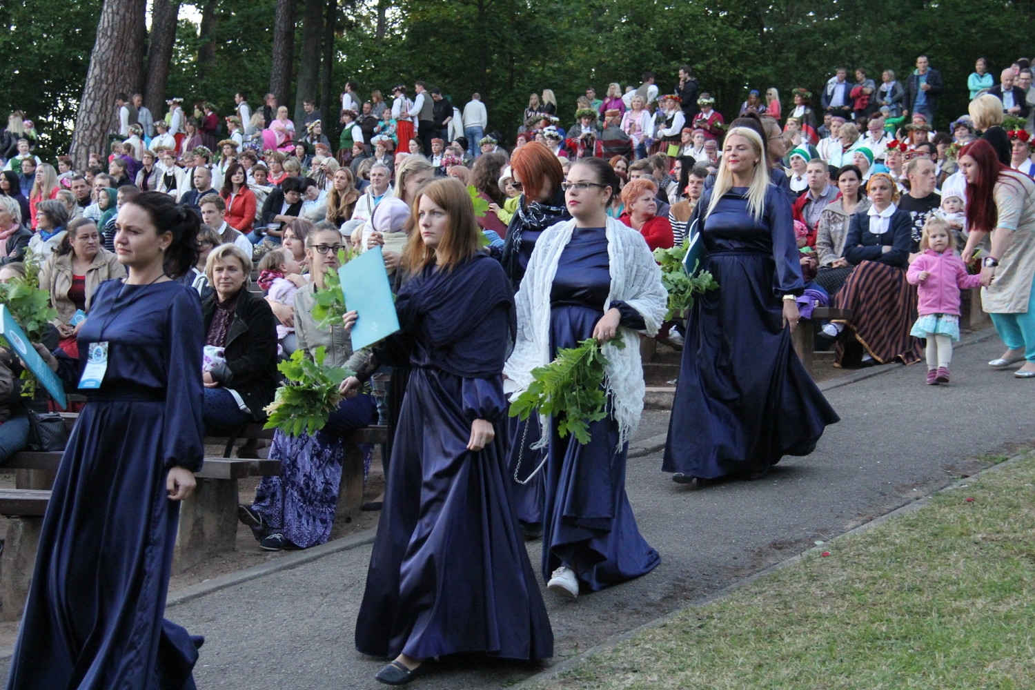 VIII Ziemeļu un Baltijas valstu Dziesmu svētku ieskaņu koncerts Durbes estrādē