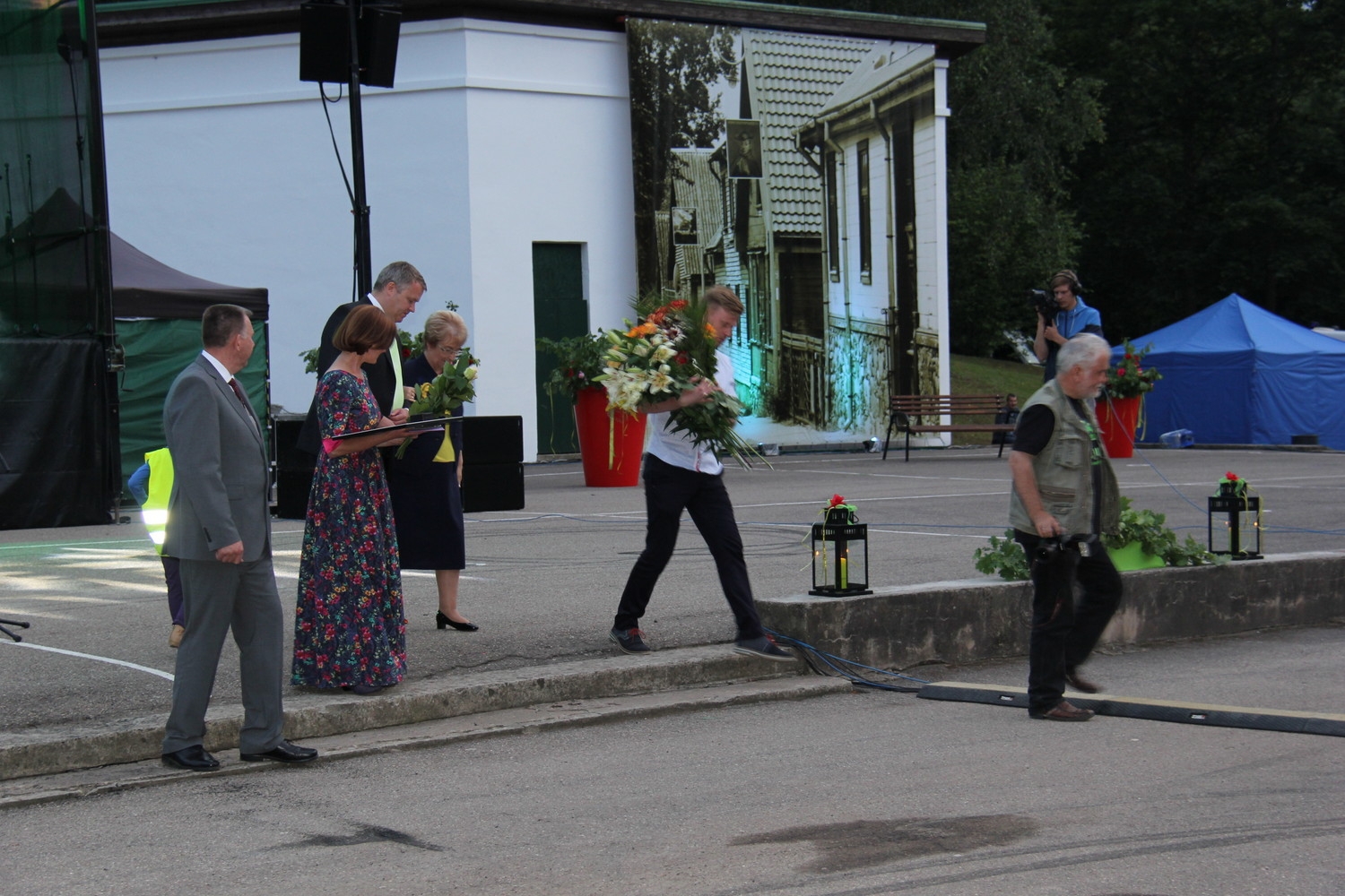 Tukuma pilsētas svētku 20 gadu jubilejas pasākums "Tukums kāpj kalnā" Durbes estrādē