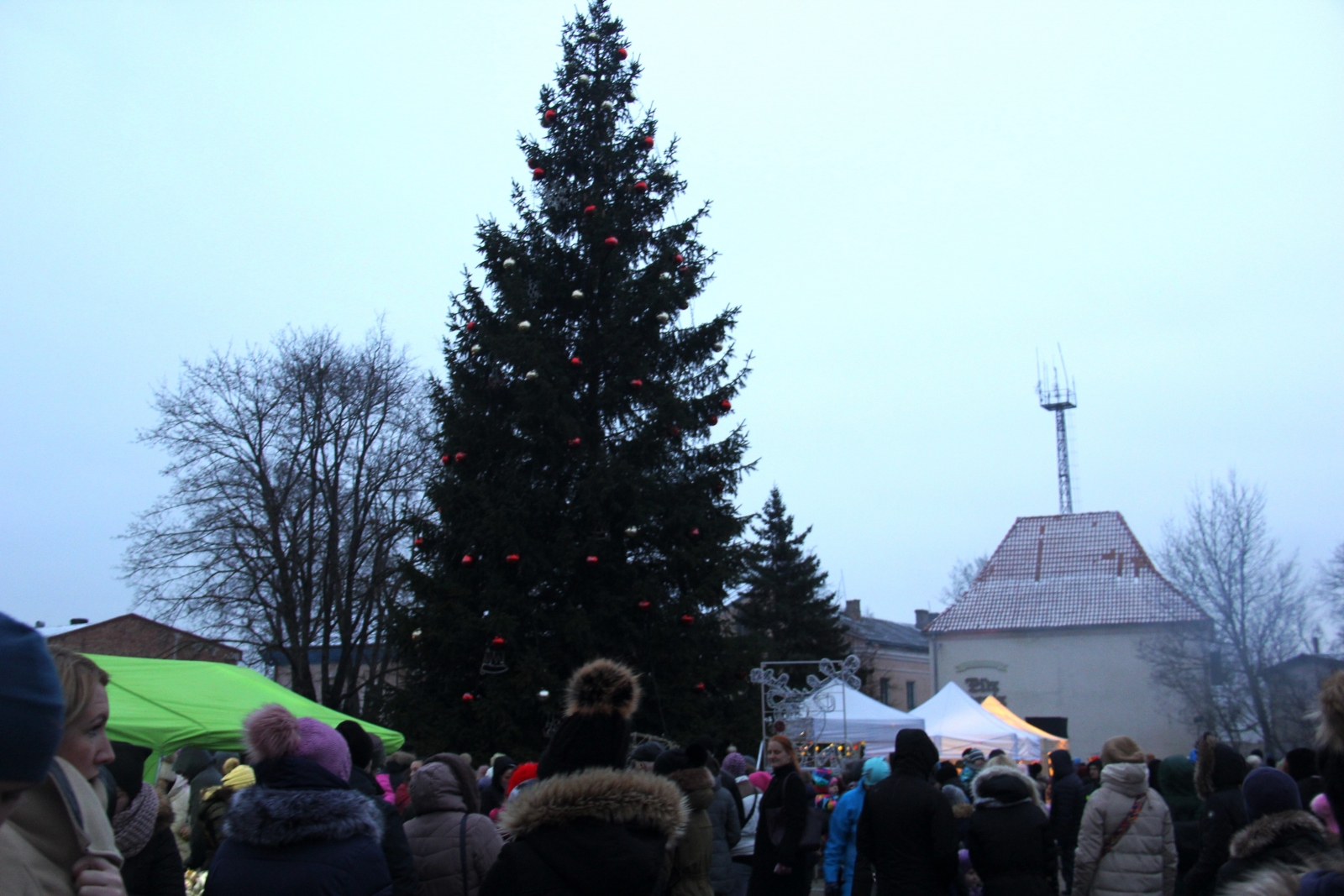 Svētku egles iedegšana 2018