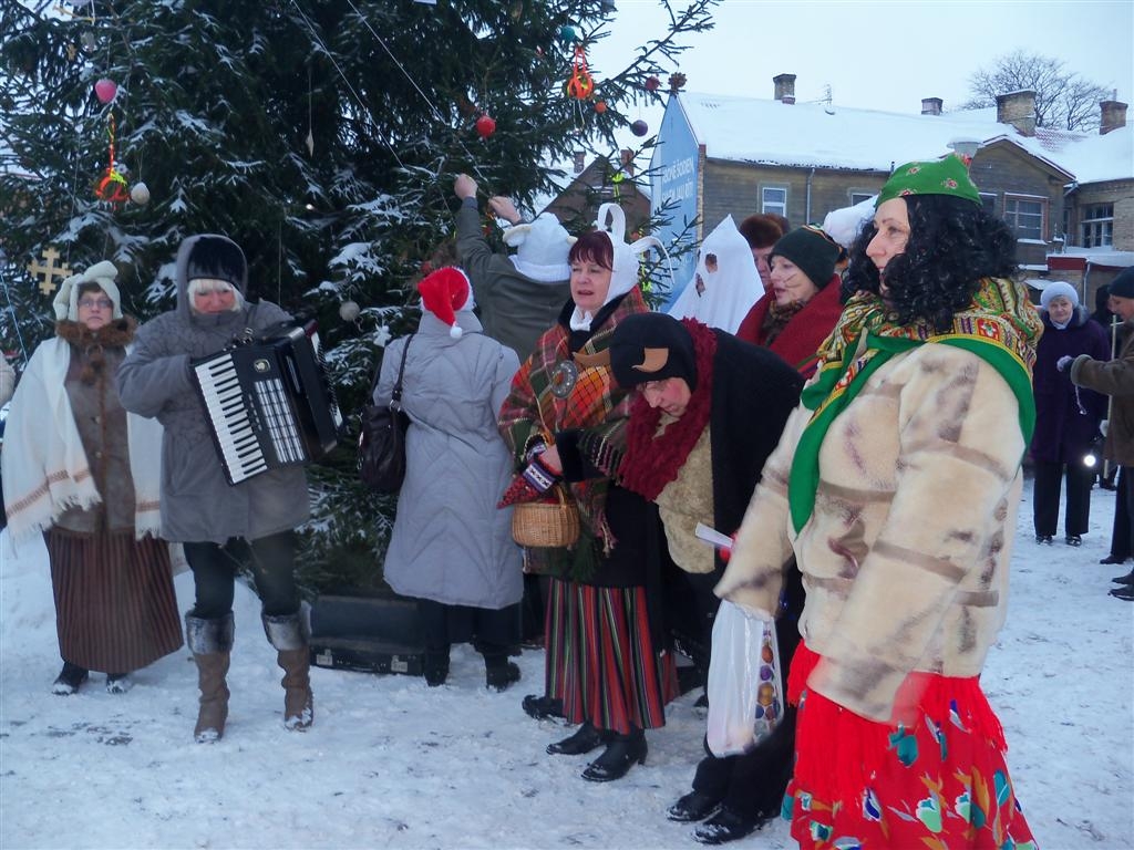 Katrīnas laukuma eglītes rotāšana 16.decembrī