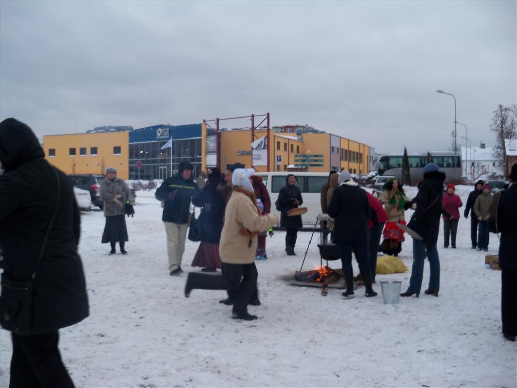 Katrīnas laukuma eglītes rotāšana 16.decembrī