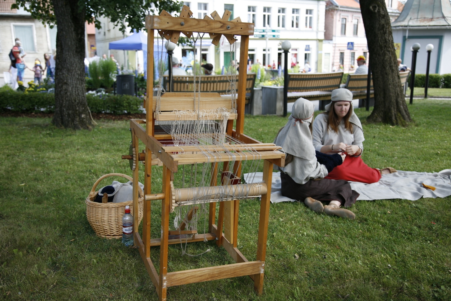 25.jūlijs - Pilsētas svētku pasākumi un rosība Brīvības laukumā, Harmonijas ielā un citur pilsētā (no plkst.12.00 līdz 19.00)