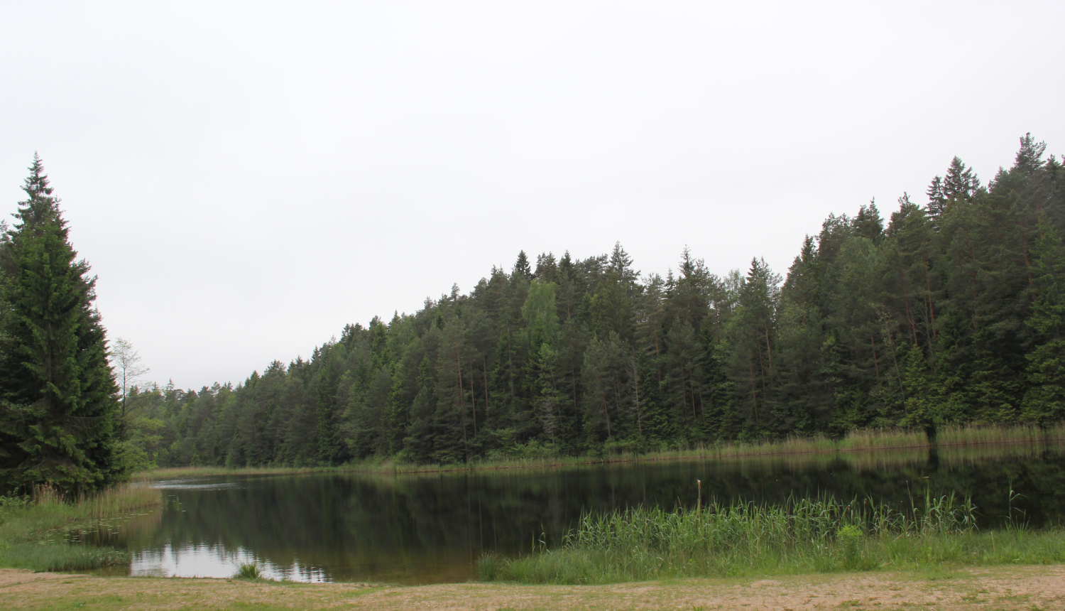 Par ūdens paraugu testēšanu Melnezera peldvietā