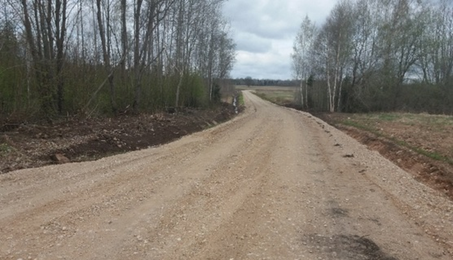 Degoles pagastā ir pārbūvēts pašvaldības autoceļa posms Spirgus-Praviņas ceļš