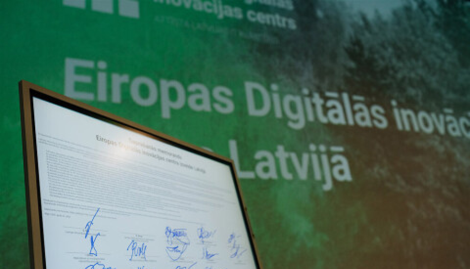 PARAKSTA MEMORANDU PAR EIROPAS DIGITĀLĀ INOVĀCIJU CENTRA IZVEIDI