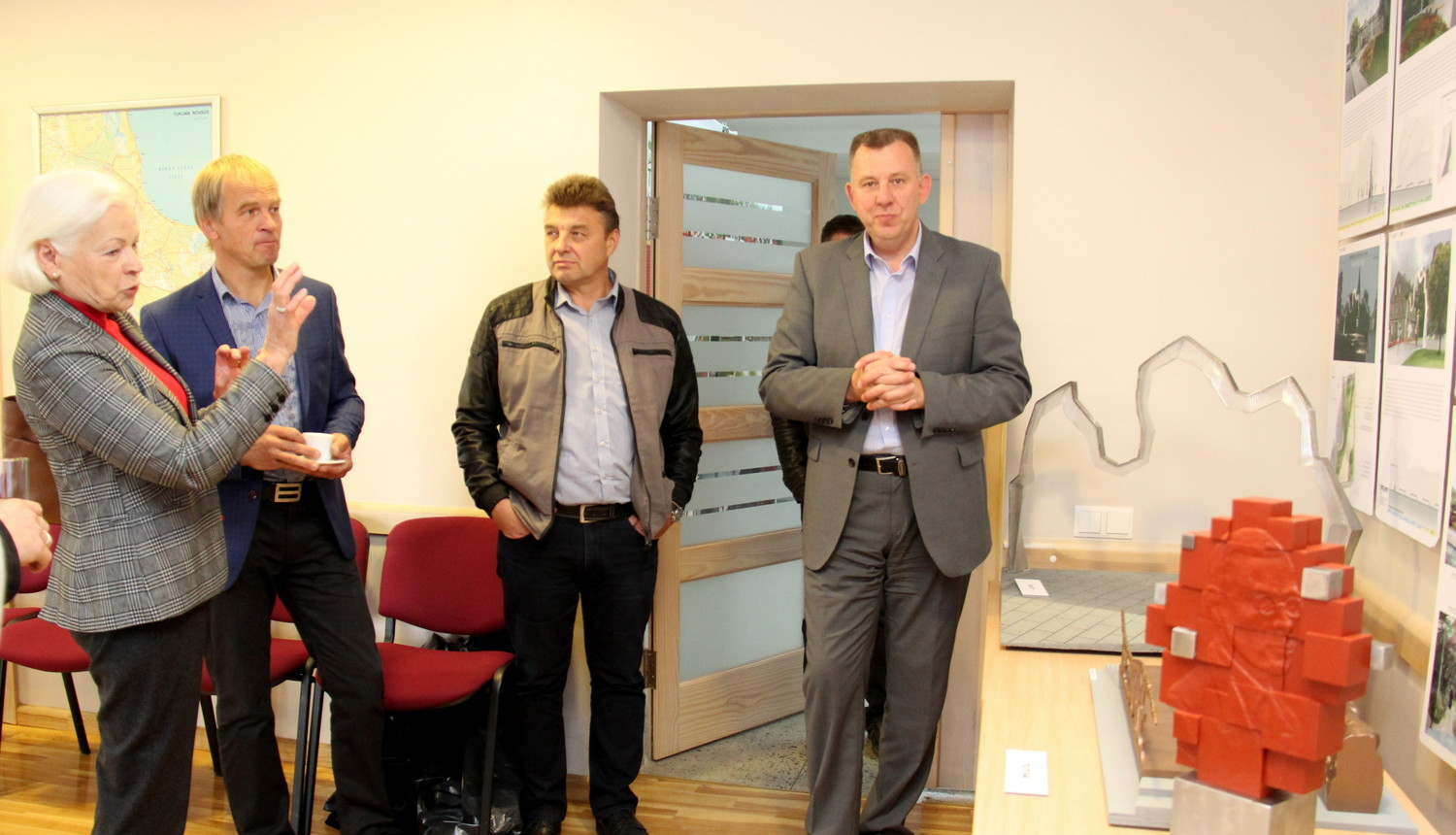 Noskaidroti Z.A.Meierovica pieminekļa metu konkursa godalgoto vietu ieguvēji