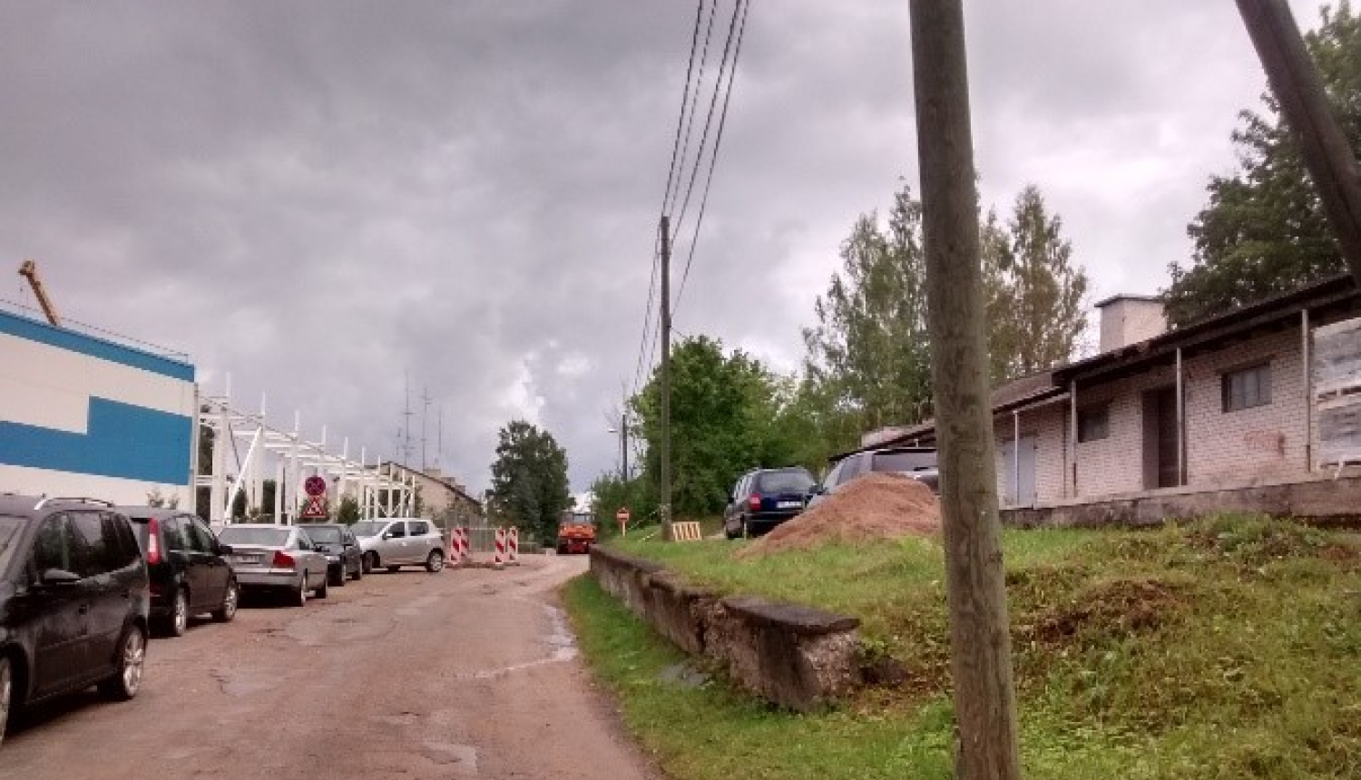 Parakstīta vienošanās par Slocenes ielas pārbūvi