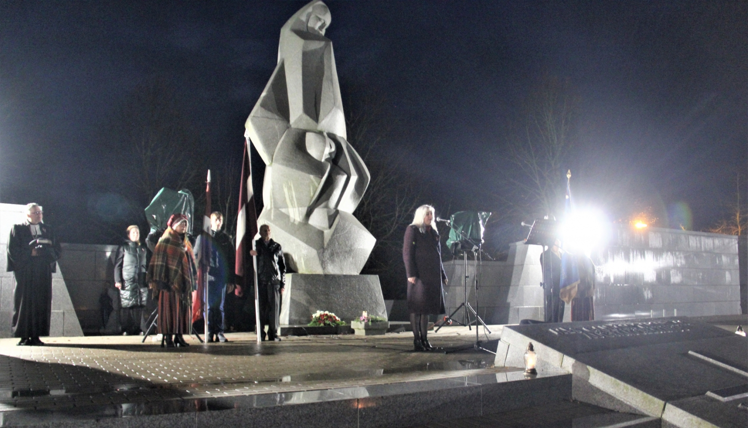 Lestenes brāļu kapos