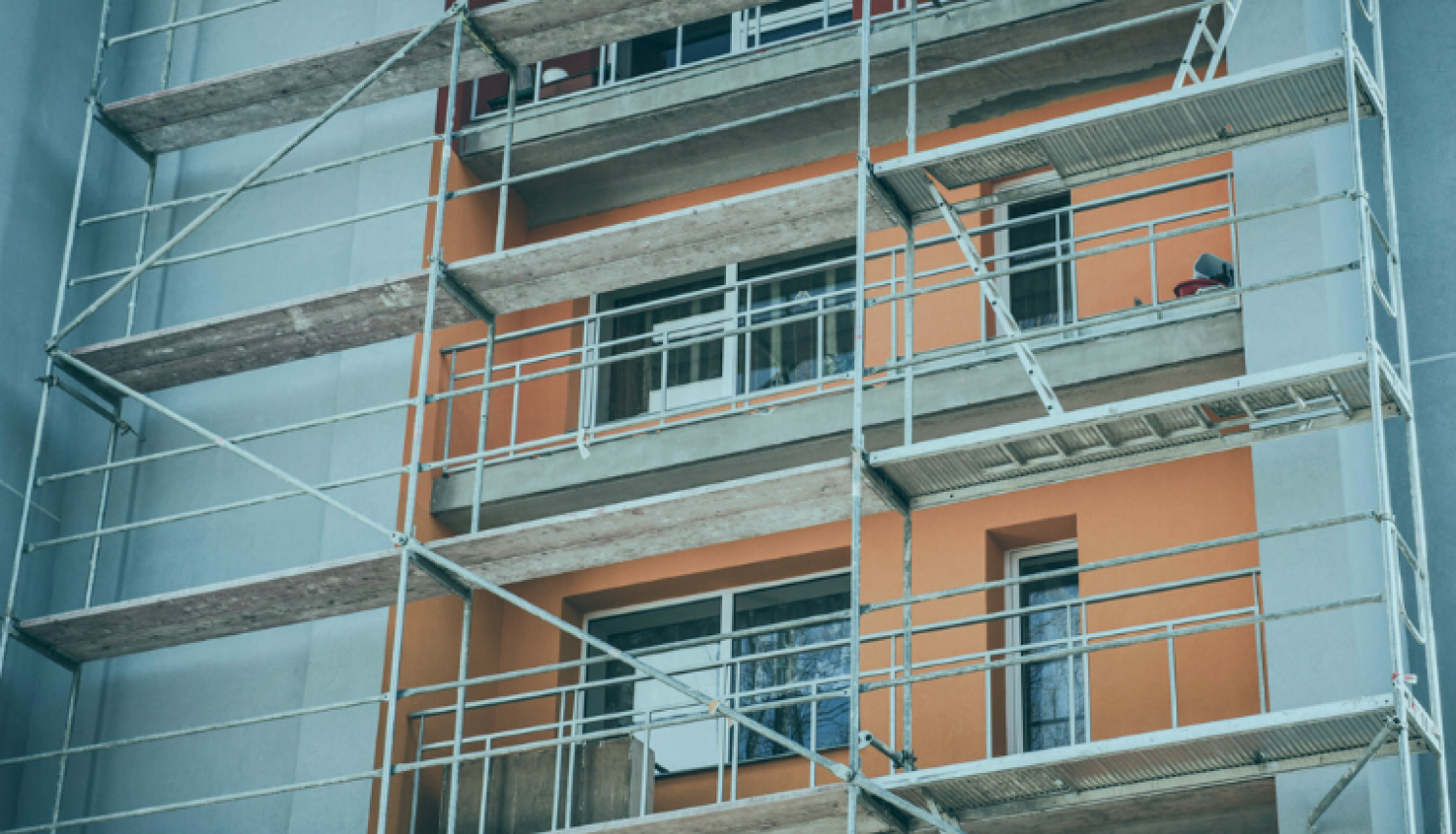 ALTUM aicina iesniegt papildu projektus daudzdzīvokļu māju renovācijas programmā