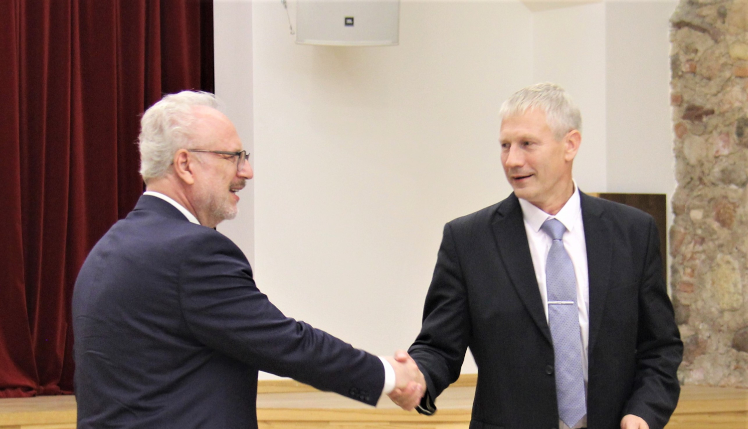 prezidenta pateicība