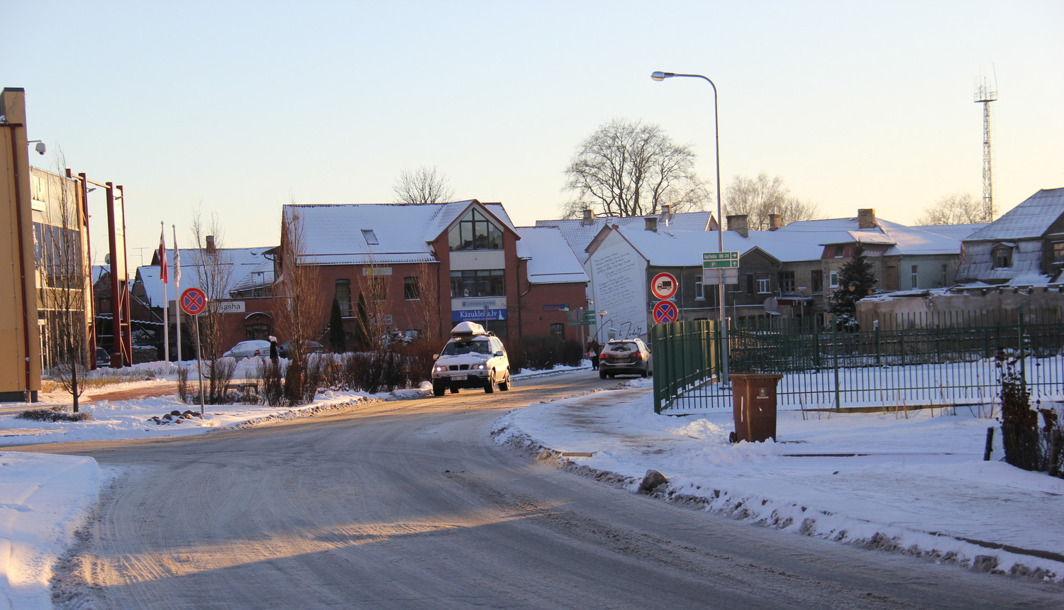 Par sniega tīrīšanu pilsētā