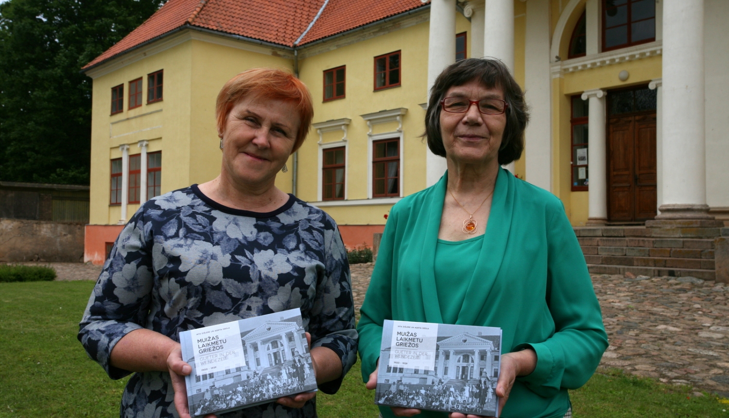 Klajā nākusi Intas Dišleres un Agritas Ozolas grāmata par muižām