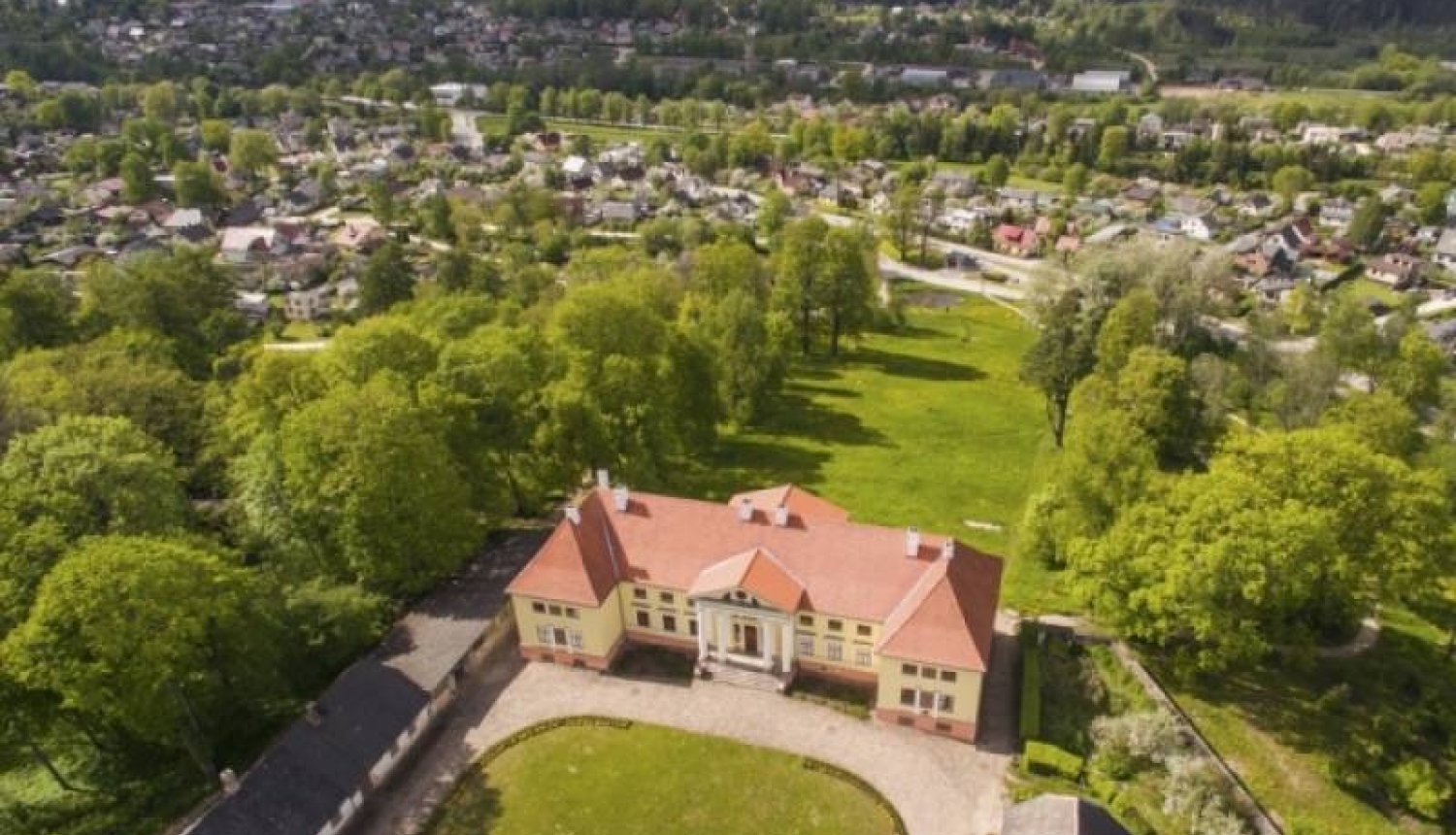 KONCEPTUĀLI ATBALSTA DURBES PILS APKĀRTMŪRA RESTAURĀCIJU